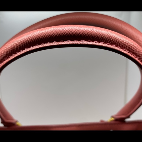 Prada Tamaris Saffiano Lux tote BN1874 - Picture 7 of 12